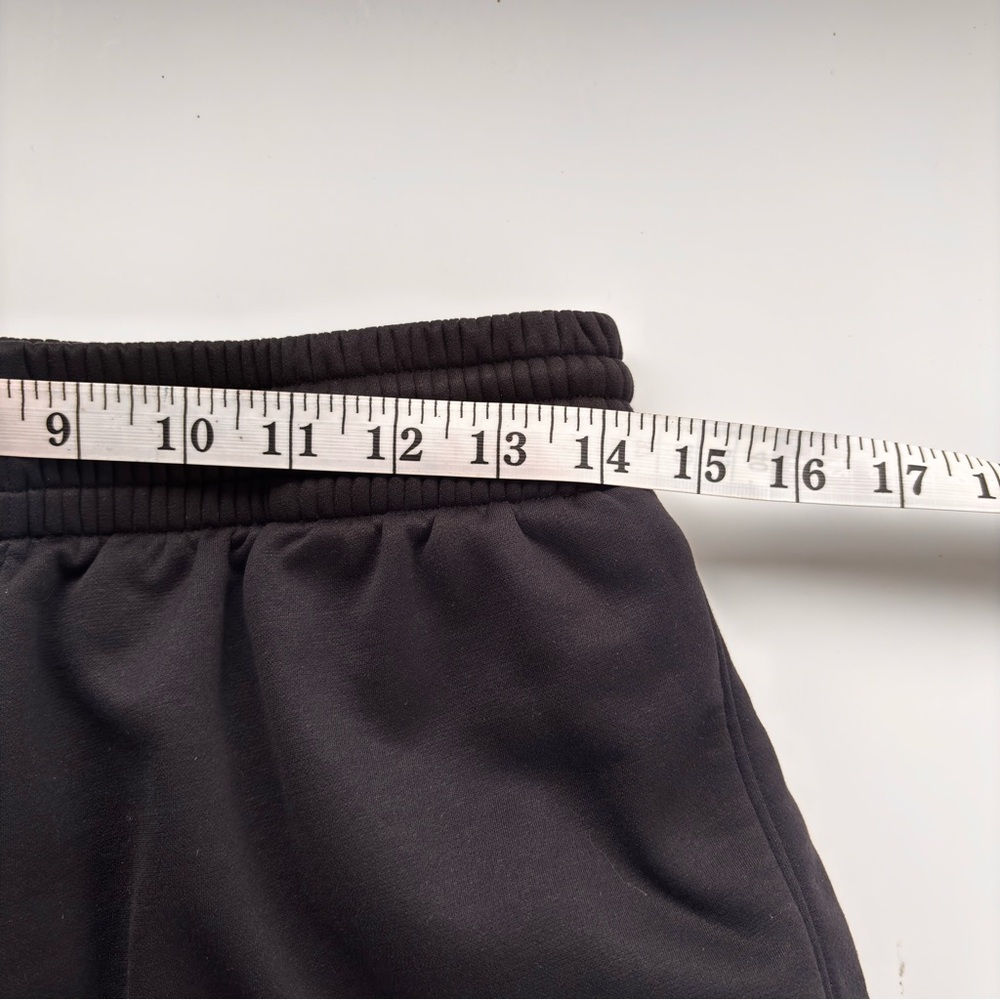 UA Icon Fleece
Women's Wide Leg Pants - Picture 6 of 15